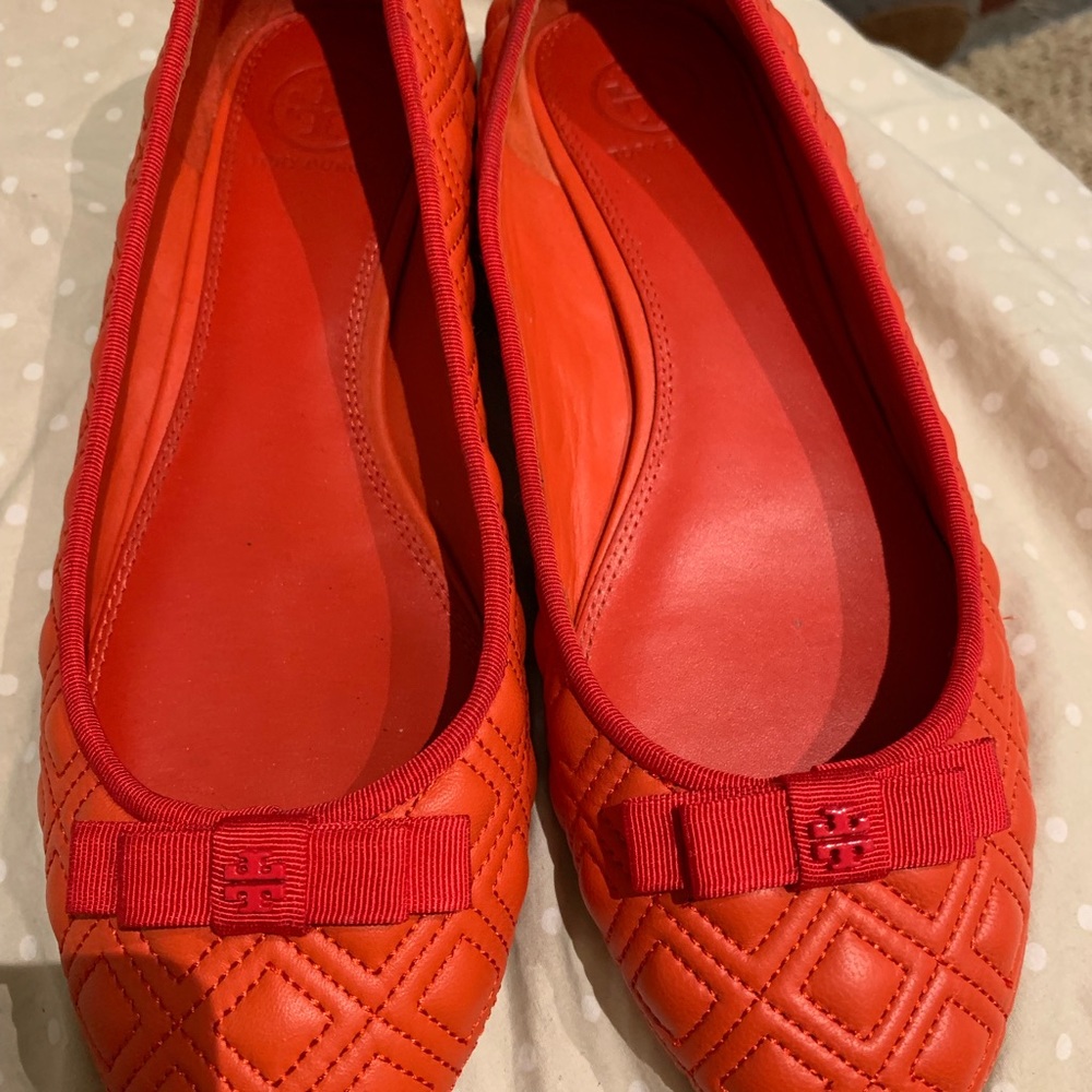 Tory Burch size 7.5M